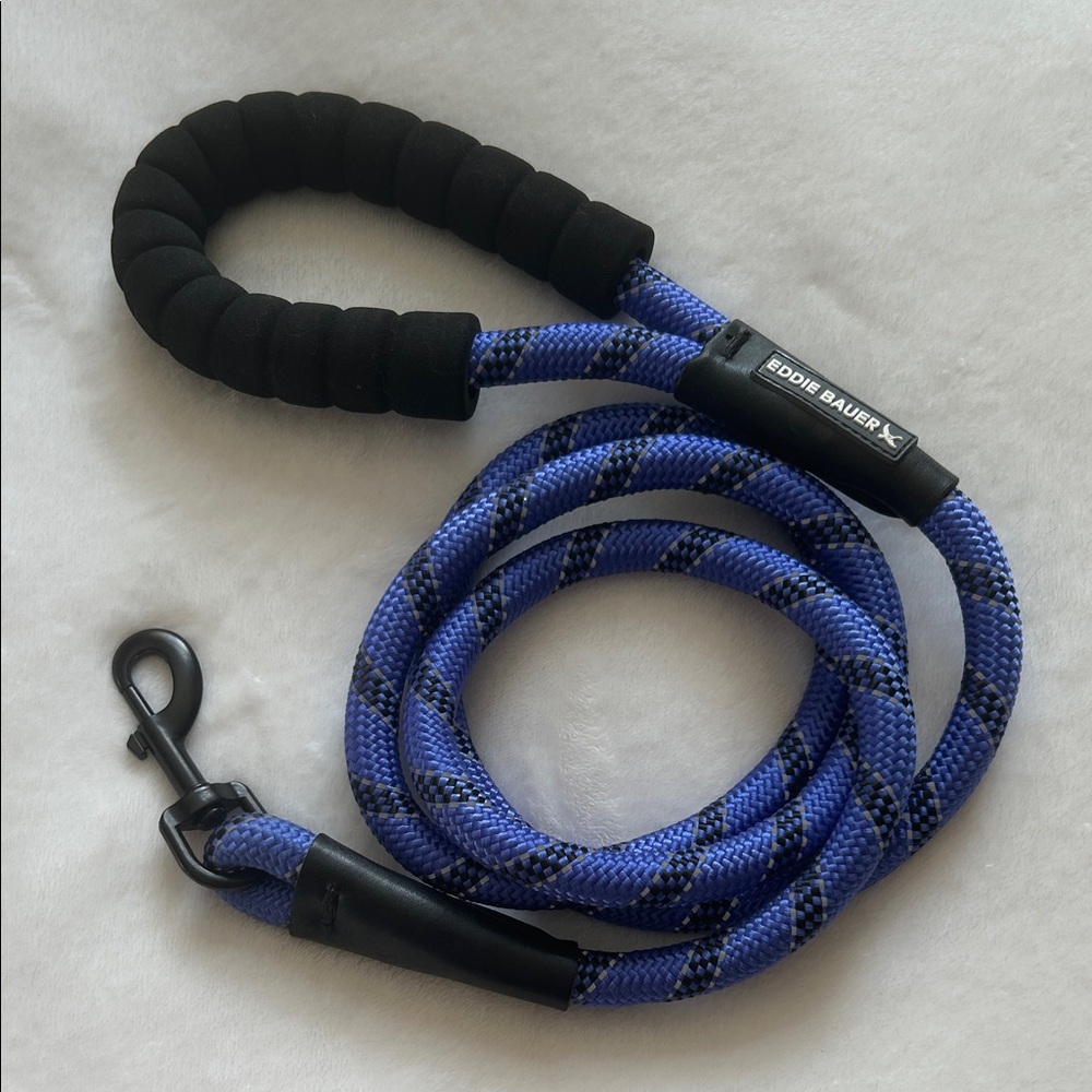 Eddie Bauer Blue and Black Rope Dog Leash